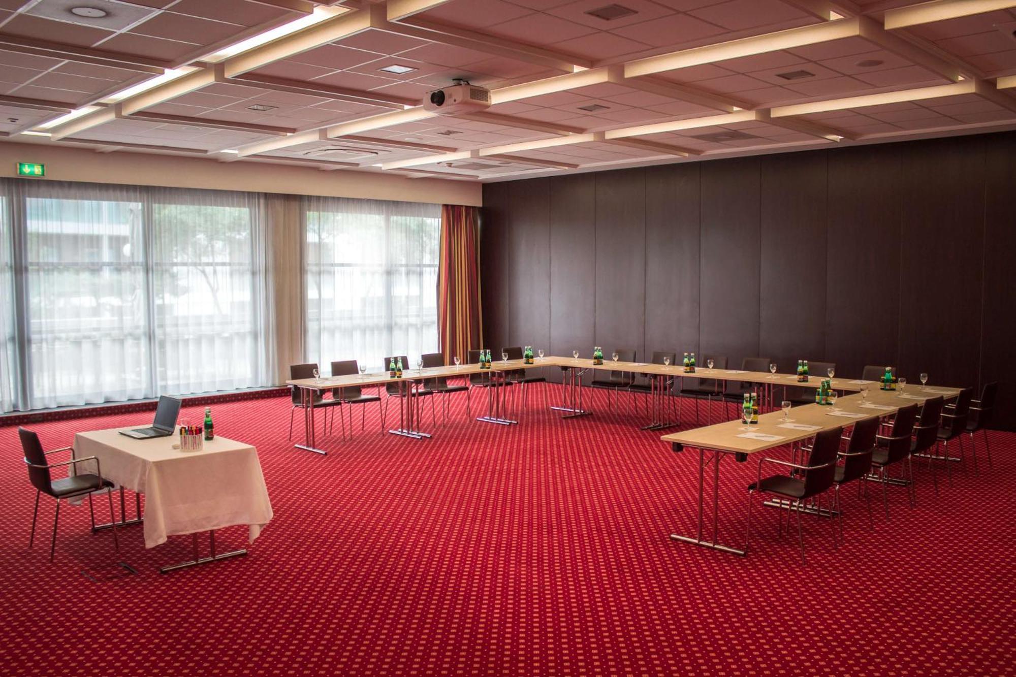 Best Western Plaza Hotel Вельс Екстер'єр фото