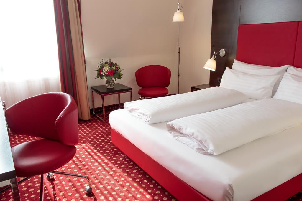 Best Western Plaza Hotel Вельс Екстер'єр фото