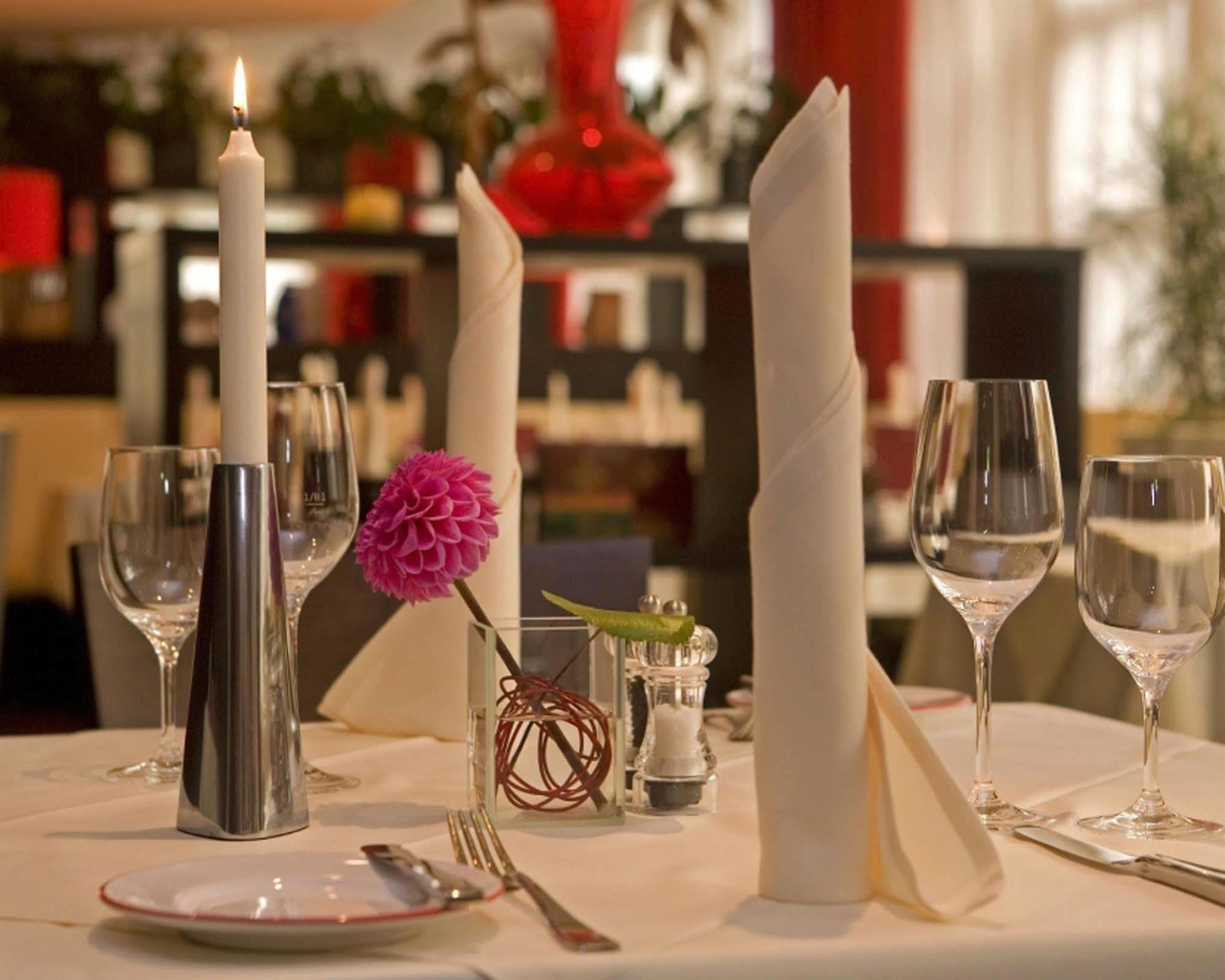 Best Western Plaza Hotel Вельс Ресторан фото